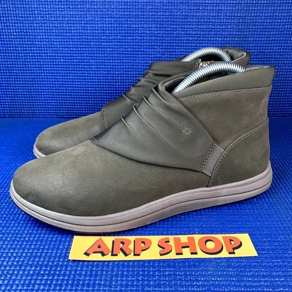 CLARKS CLOUDSTEPPERS BREEZE DUSK  Women`s Size 8M Olive Green Bootie 27975